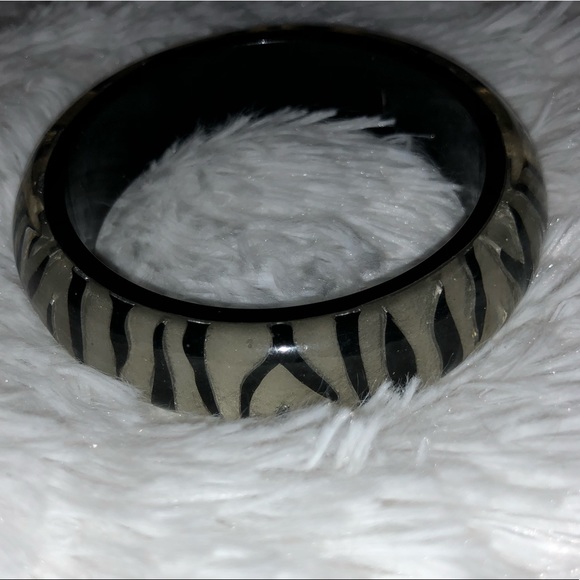 Zebra print bracelet - Picture 5 of 6